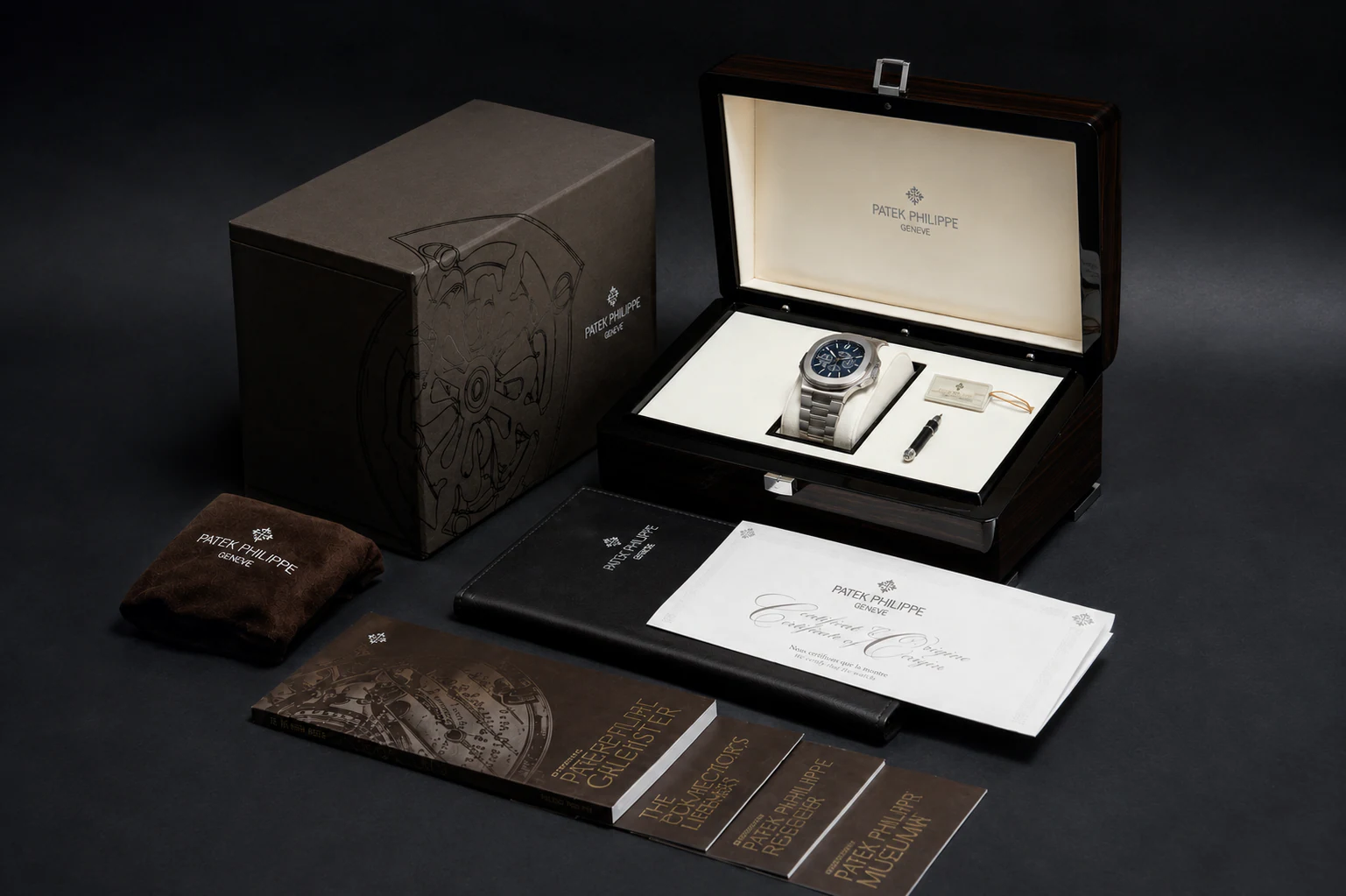Patek Philippe saat kutusu ve koleksiyon belgeleri